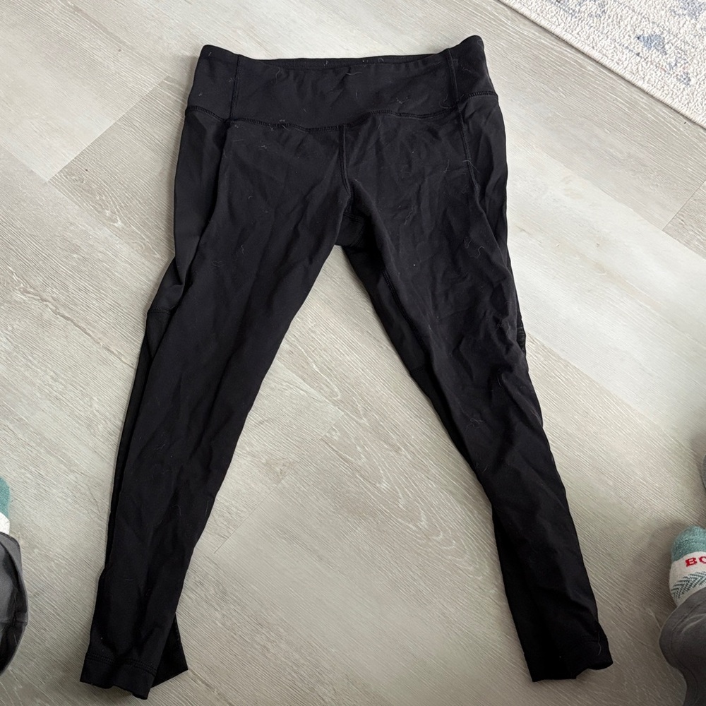 Lululemon capris size 4 Leggings -